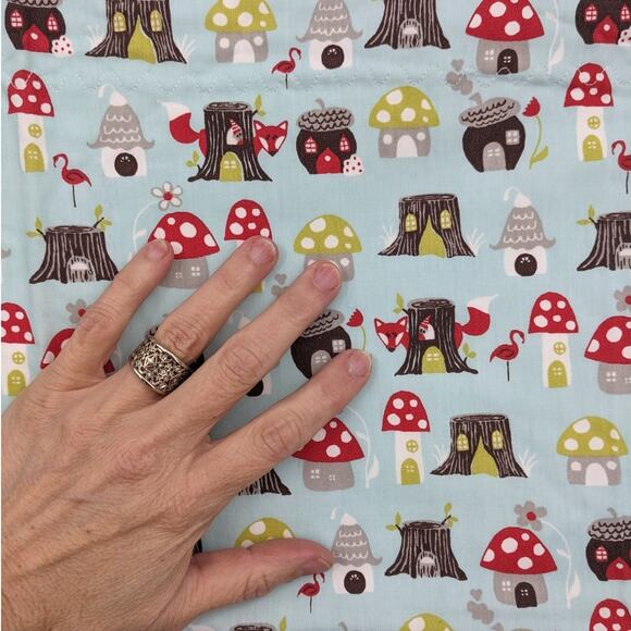 NEW BABY BLANKET Handmade Cotton & Flannel 35x38 Woodland Mushrooms Foxes Fabric - Picture 4 of 6